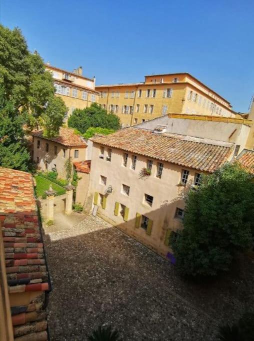 Tres Bel Appartement Centre Ville Historique Aix-en-Provence Exterior foto